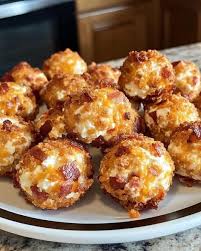 LOW-CARB MINI CHEESE BALLS